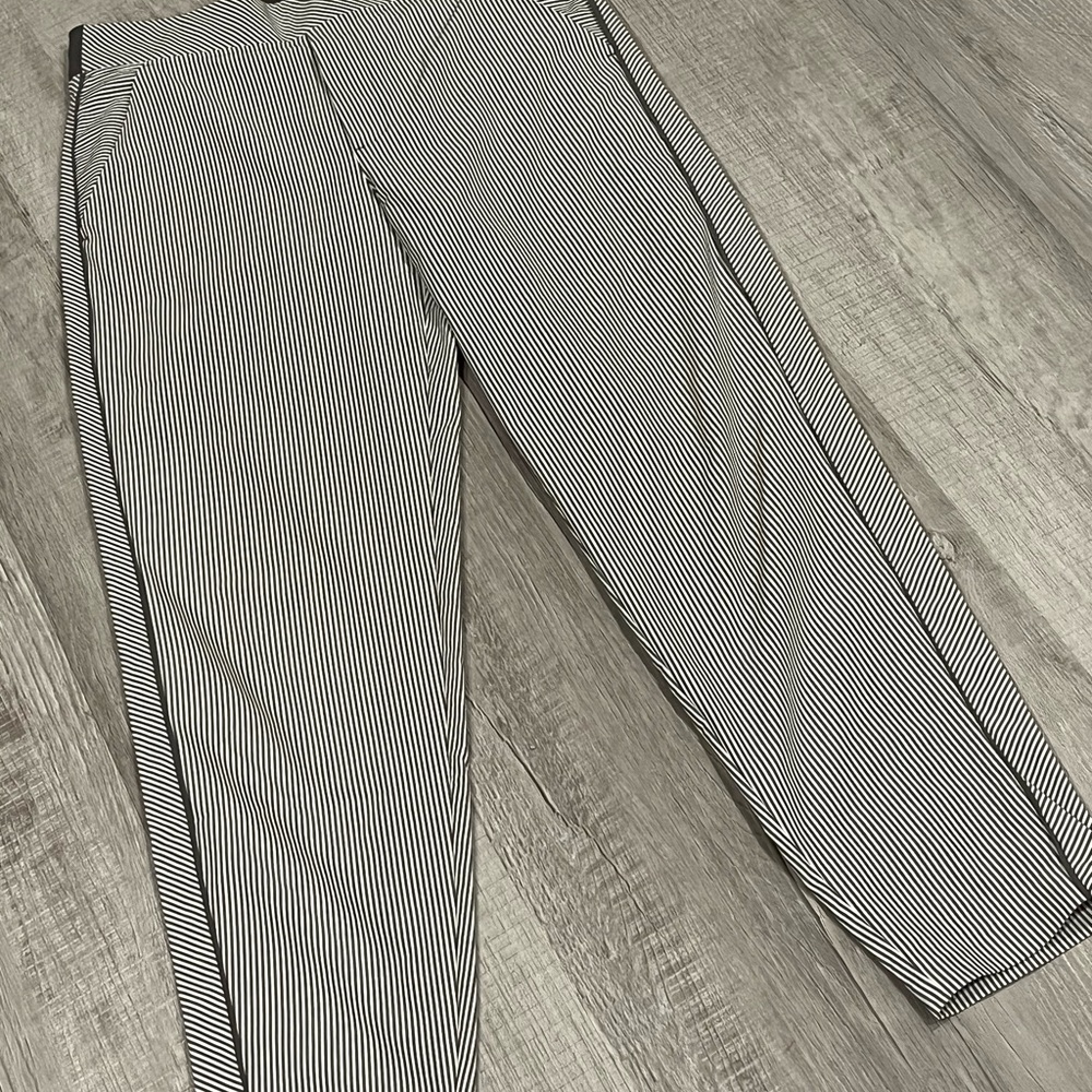 Athleta Brooklyn textured ankle pant